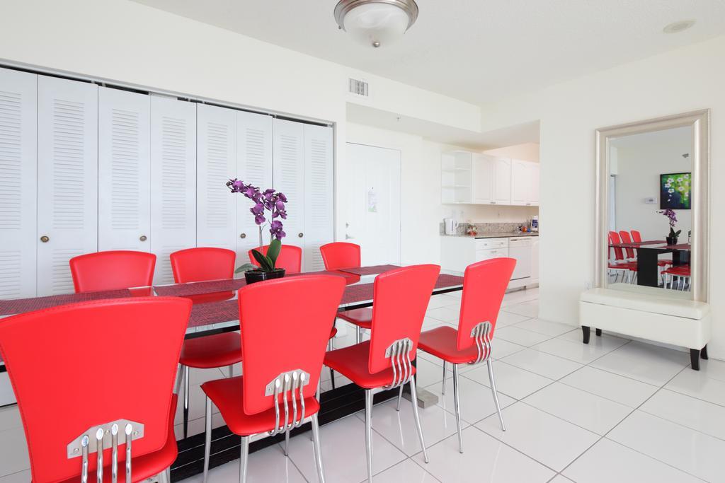 Miami Waterfront Apartments Sunny Isles Beach Exterior photo