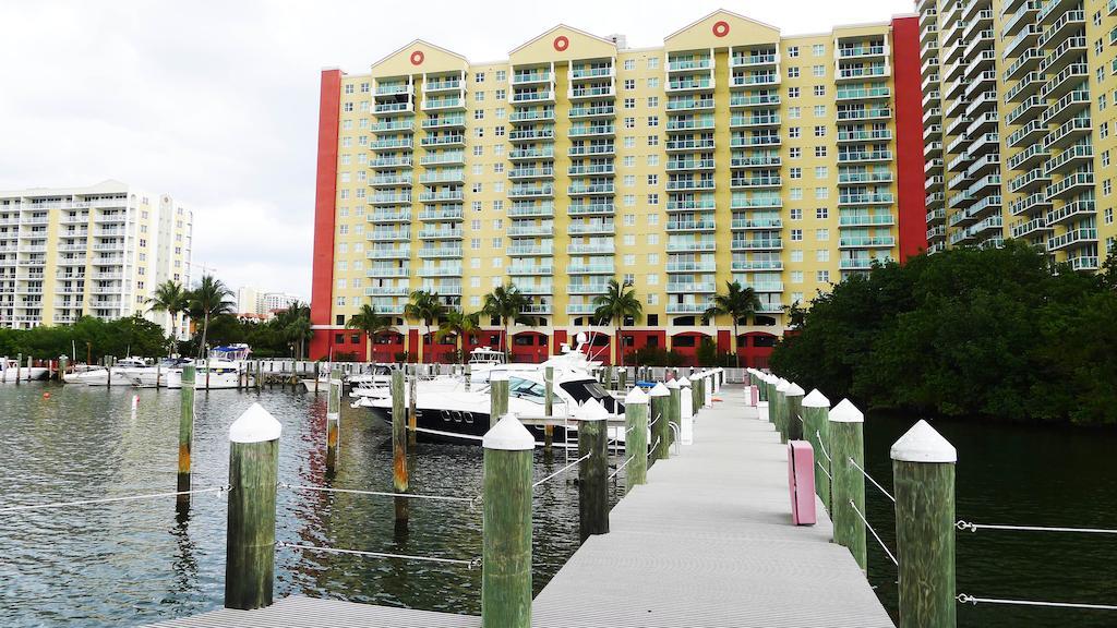 Miami Waterfront Apartments Sunny Isles Beach Exterior photo